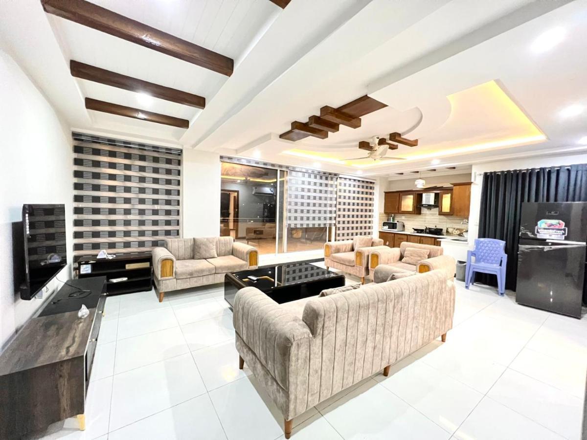 Luxury Apartment Rentals Islamabad Exterior photo