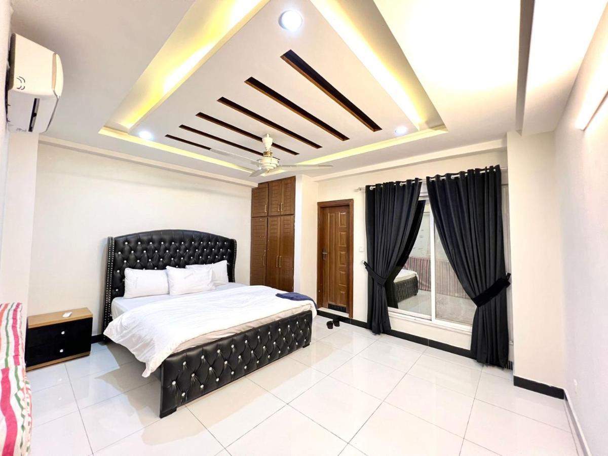 Luxury Apartment Rentals Islamabad Exterior photo
