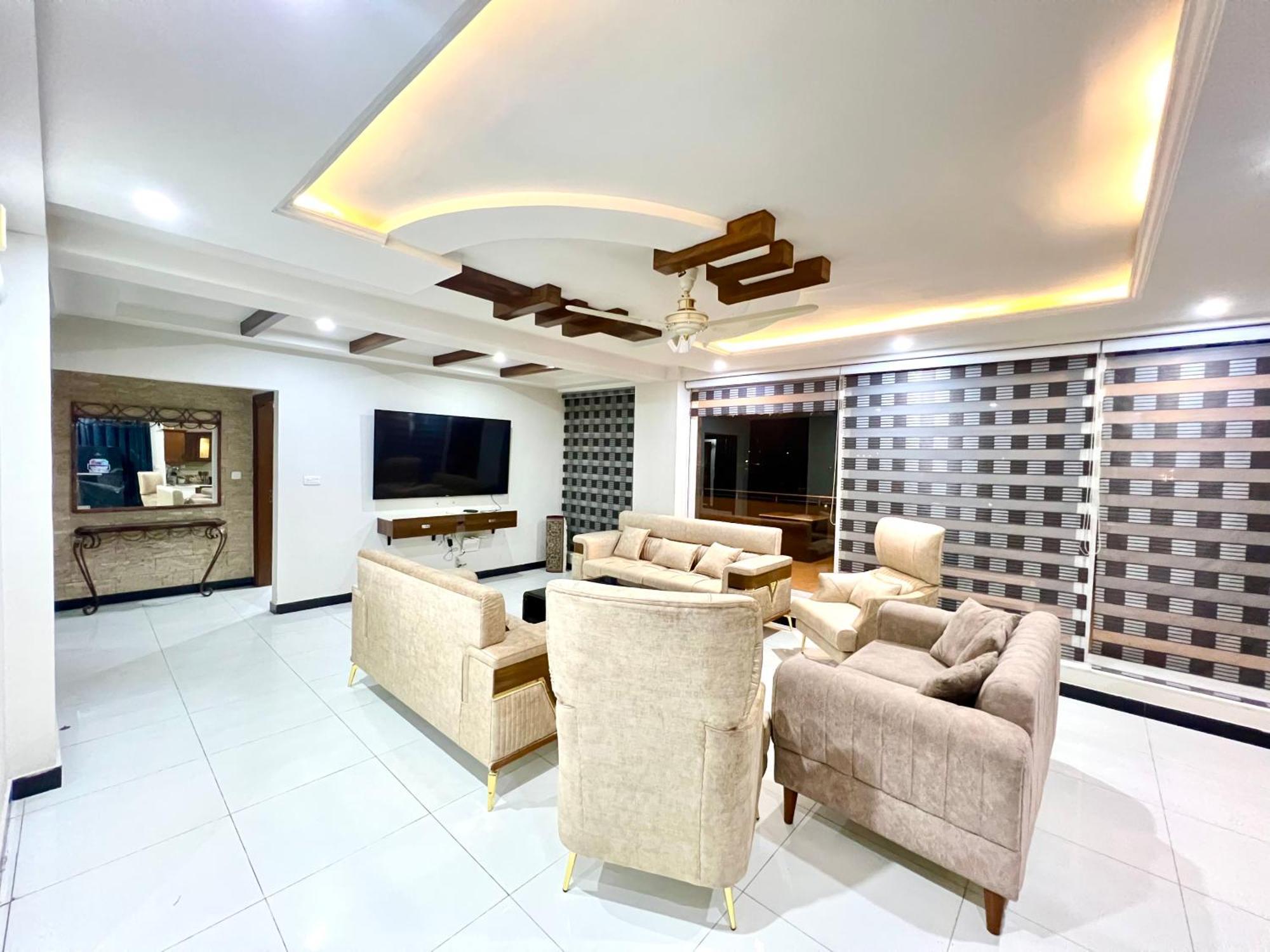 Luxury Apartment Rentals Islamabad Exterior photo