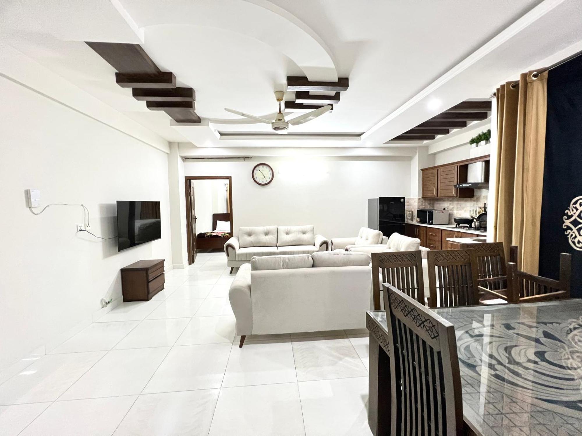 Luxury Apartment Rentals Islamabad Exterior photo