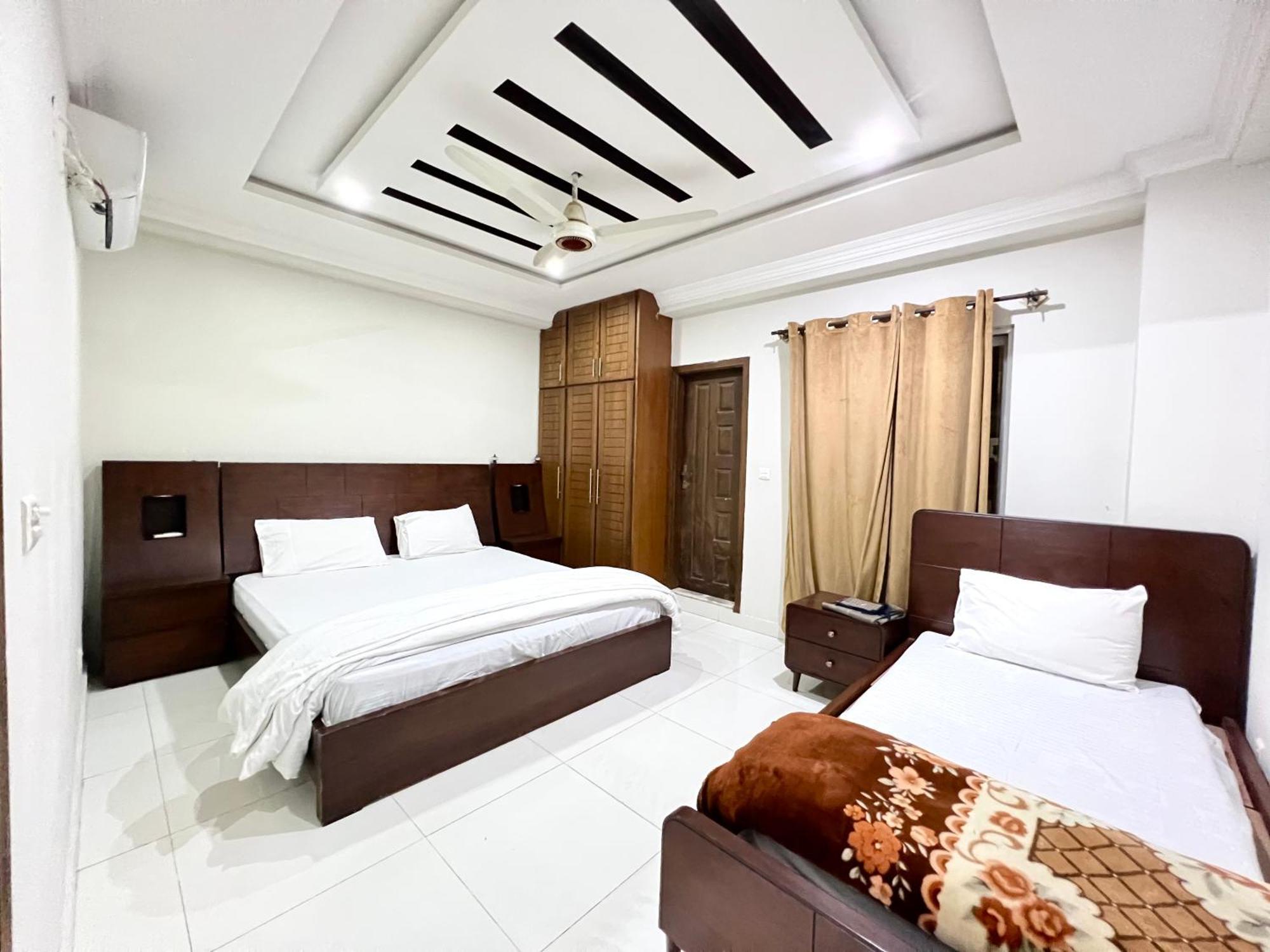 Luxury Apartment Rentals Islamabad Exterior photo